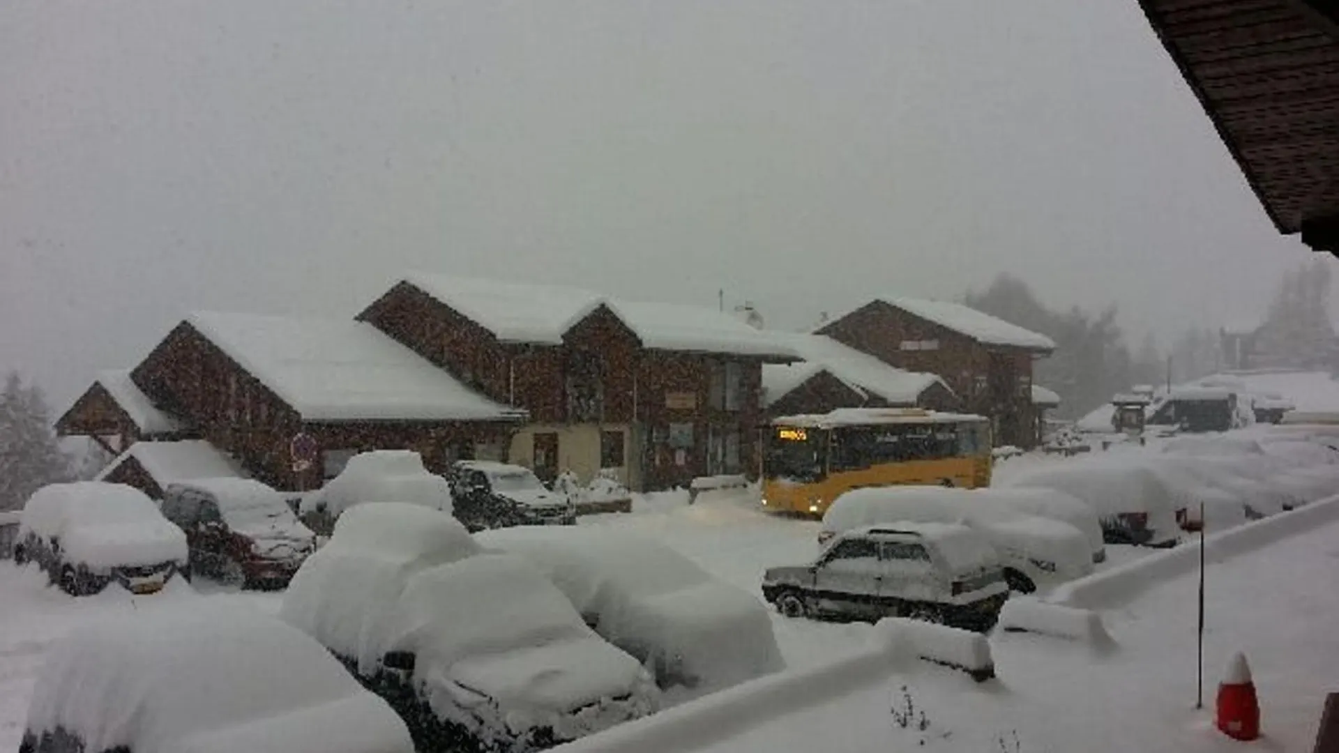 Apartment Studio Confortable A La Plagne - 4 Pers, Parking, Animaux Admis - Fr-1-353-111